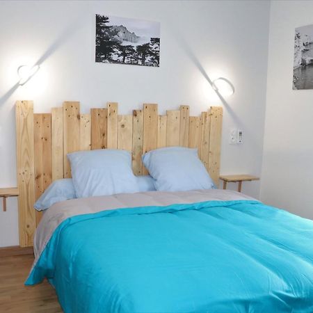 Castirla Chambre D'Hotes Mantei المظهر الخارجي الصورة